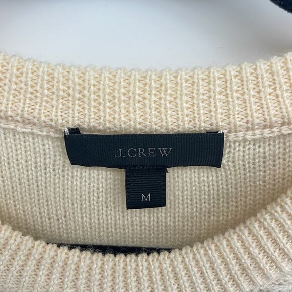 J. Crew 100% merino wool cable knit eyelash fringe crewneck pullover sweater M - Picture 6 of 7